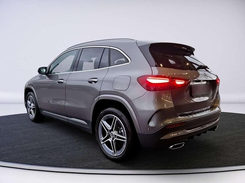 Gebraucht Mercedes GLA250 AMG line 163 PS (119 kW) 2024 Grau SUV
