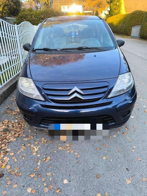 Blau Gebraucht 2007 Citroën C3 First Limousine | € 3.200 (Etwas zu teuer) - Bild 1/4