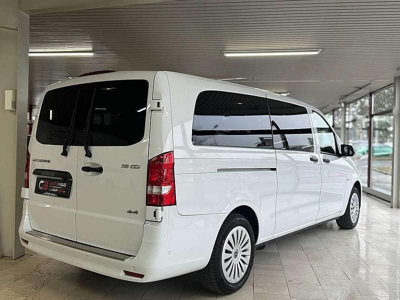 Gebraucht Mercedes Vito 163 PS (119 kW) 2023 Weiß Van