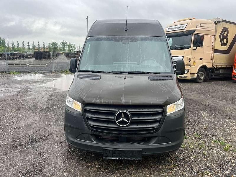 Gebraucht Mercedes Sprinter 143 PS (105 kW) 2021 Braun Van