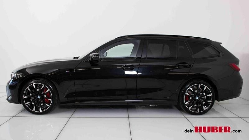 Gebraucht BMW 330e Efficient Dynamics 184 PS (135 kW) 2025 Saphirschwarz Kombi