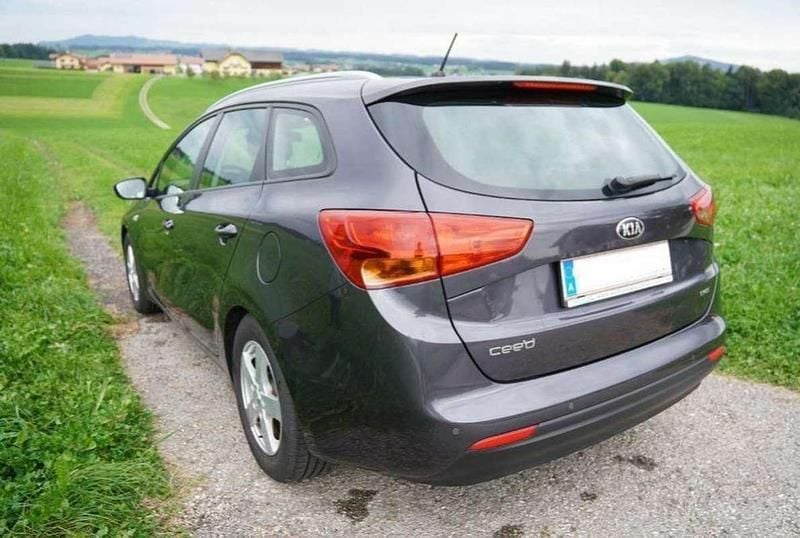 Gebraucht Kia Ceed Sportswagon Vision 90 PS (66 kW) 2013 Kombi