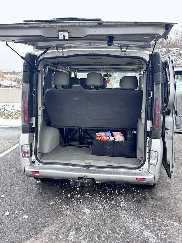 Gebraucht Opel Vivaro Edition 135 PS (99 kW) 2006 Grau Van / Kleinbus