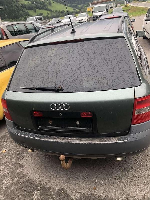 Gebraucht Audi A6 Allroad 179 PS (131 kW) 2004 Grün Kombi