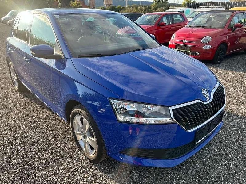 Gebraucht Skoda Fabia 60 PS (44 kW) 2021 Blau Limousine