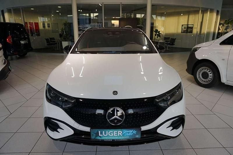 Gebraucht Mercedes EQE500 300 kW (408 PS) 2025 Weiß Limousine
