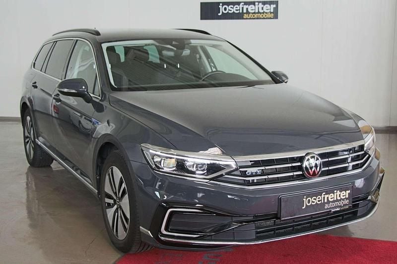 Gebraucht VW Passat GTE 156 PS (114 kW) 2021 Grau Kombi