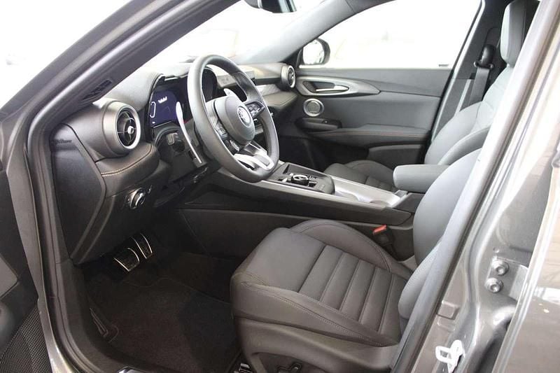 Neu Alfa Romeo Tonale Veloce 150 PS (110 kW) 2025 Grau SUV