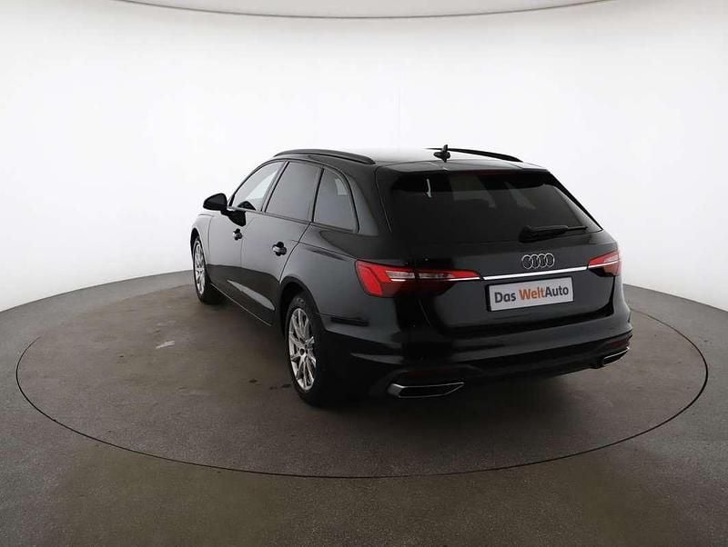 Gebraucht Audi A4 150 PS (110 kW) 2022 Schwarz  metallic Kombi