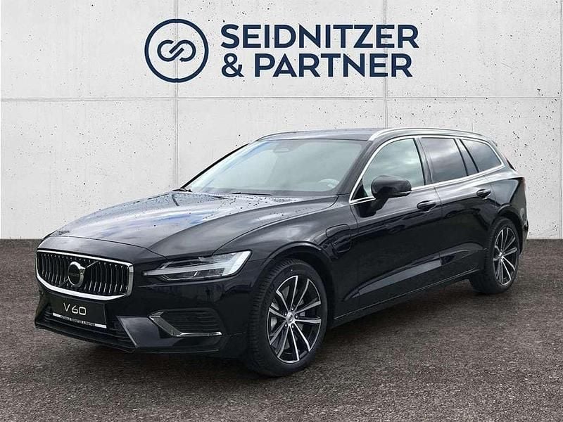 Schwarz Gebraucht 2024 Volvo V60 Core Kombi | € 45.000 (Teuer) - Bild 1/4