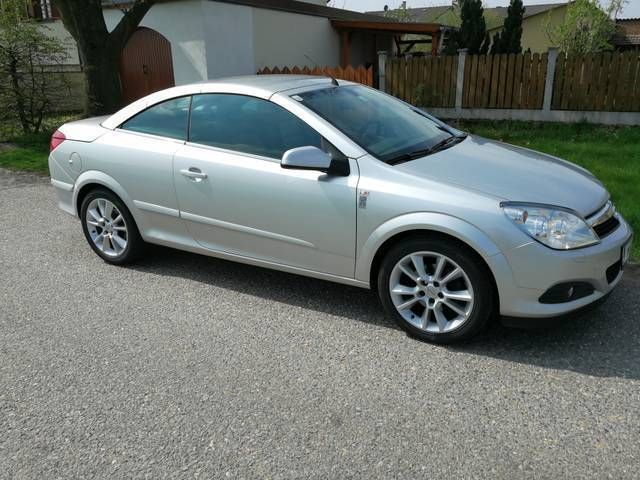 Gebraucht Twin Top Cosmo 1 8 Aut Opel Astra Cabriolet 2007 Km 1 4 Gebraucht Opel Astra Cabriolet Twin Top Cosmo 8 Aut