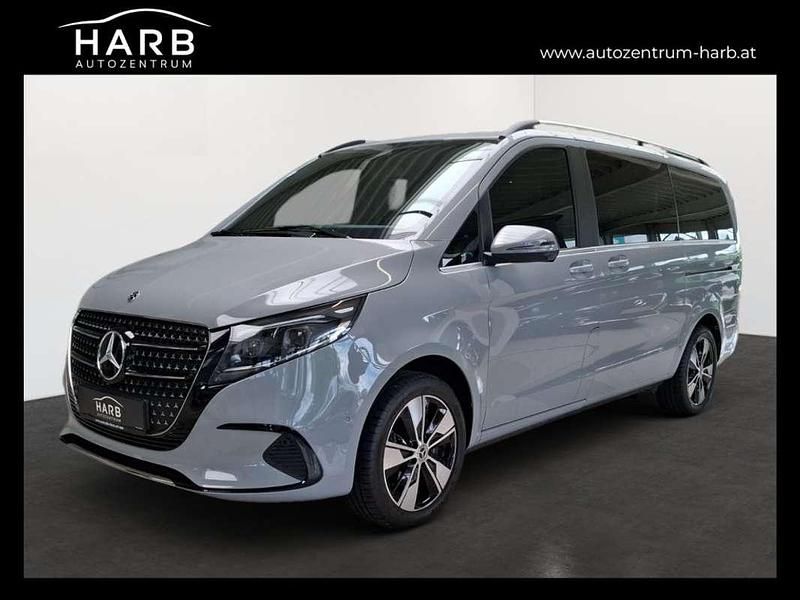 Grau Gebraucht 2024 Mercedes E250 Kombi | € 95.900 - Bild 1/3