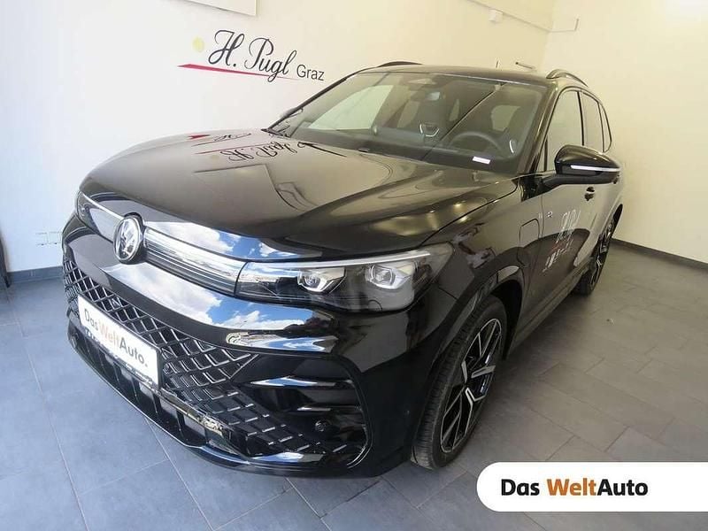 Gebraucht VW Tiguan Sport 204 PS (150 kW) 2025 Schwarz  metallic SUV