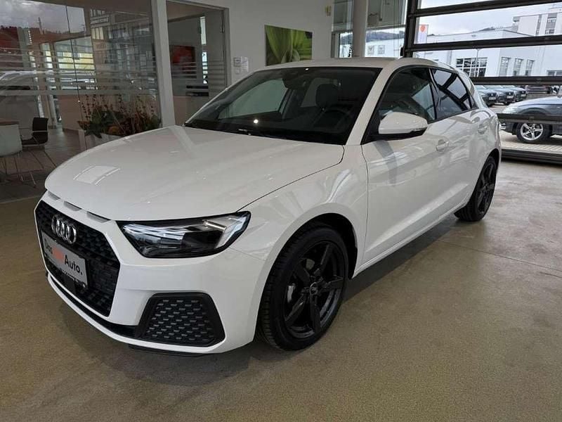 Weiß Gebraucht 2025 Audi A1 Design Limousine | € 23.900 (Fairer Preis) - Bild 1/4
