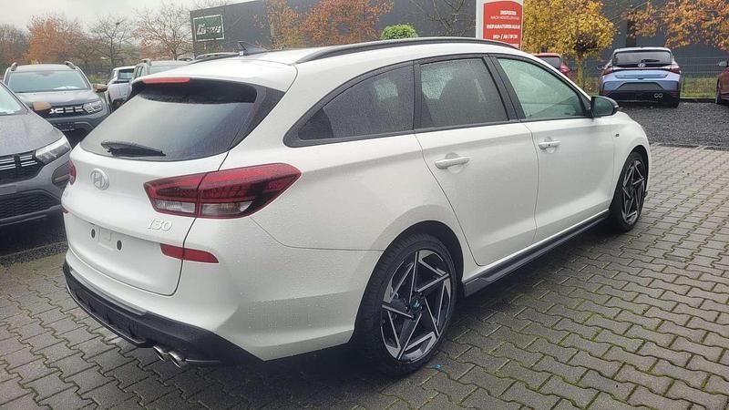 Neu Hyundai i30 N Line 140 PS (102 kW) 2025 Weiß Kombi