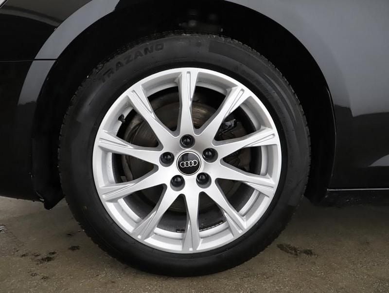 Gebraucht Audi A4 150 PS (110 kW) 2022 Schwarz  metallic Kombi