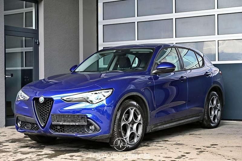 Gebraucht Alfa Romeo Stelvio Sprint 190 PS (139 kW) 2021 Blau SUV