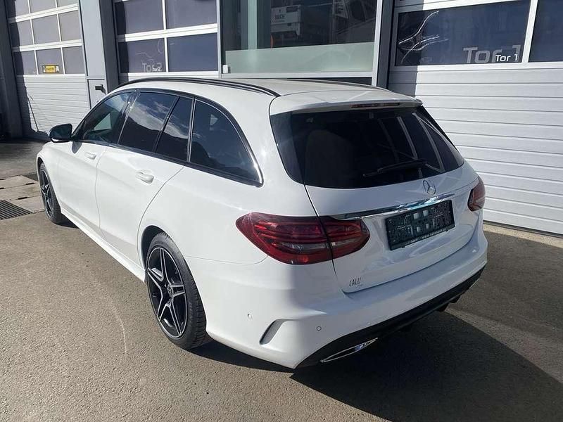 Gebraucht Mercedes C200 AMG 160 PS (117 kW) 2019 Weiß Kombi
