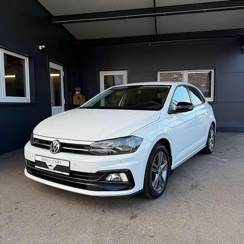 Weiß Gebraucht 2019 VW Polo R-line Limousine | € 14.990 (Fairer Preis) - Bild 1/4