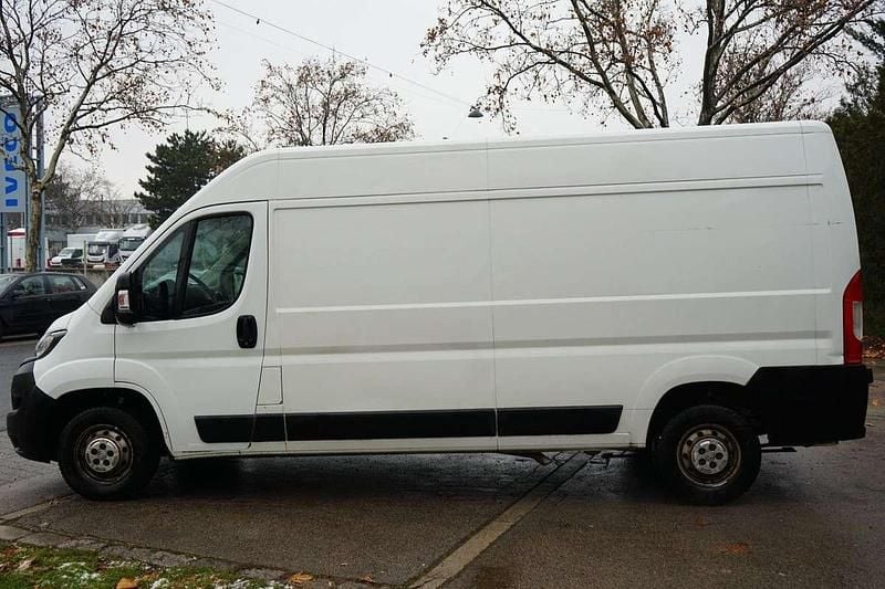 Gebraucht Peugeot Boxer 131 PS (96 kW) 2020 Weiß Van
