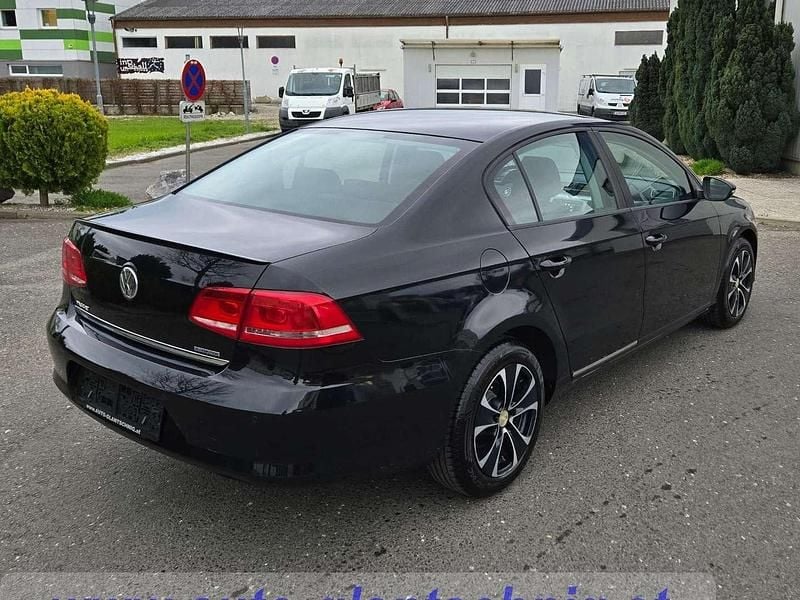 Gebraucht VW Passat Trendline 105 PS (77 kW) 2014 Schwarz Limousine