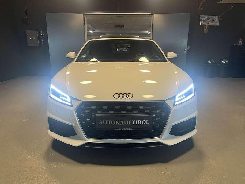 Gebraucht Audi TT Ambiente 245 PS (180 kW) 2021 Weiß Cabrio