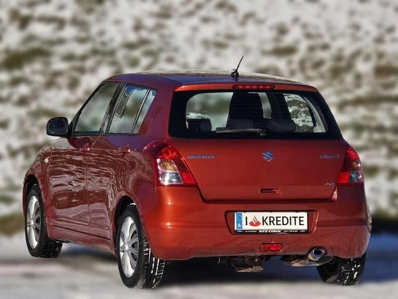 Gebraucht Suzuki Swift Snow 90 PS (66 kW) 2010 Orange Kleinwagen