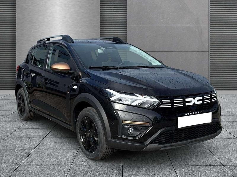 Schwarz Gebraucht 2024 Dacia Sandero Extreme Kleinwagen | € 24.285 (Fairer Preis) - Bild 1/4