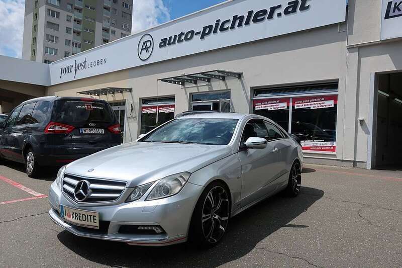Silber Gebraucht 2009 Mercedes E350 Coupé | € 16.990 - Bild 1/4