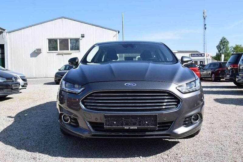 Gebraucht Ford Mondeo Titanium 179 PS (131 kW) 2018 Grau Kombi