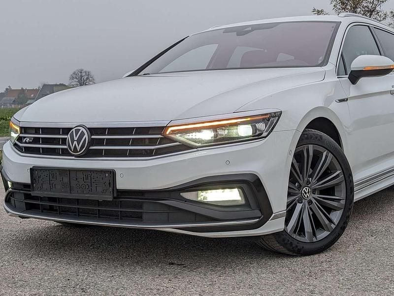 Gebraucht VW Passat R-line 150 PS (110 kW) 2021 Kombi