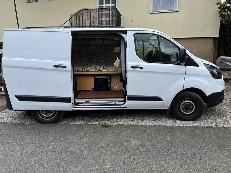 Weiß Gebraucht 2018 Ford Transit Custom Van / Kleinbus | € 17.900 (Guter Preis) - Bild 1/4