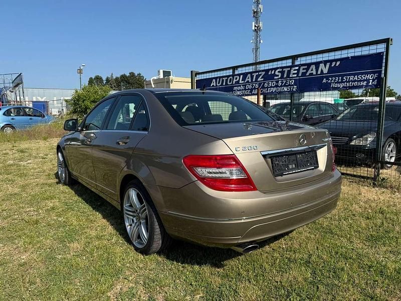 Gebraucht Mercedes C200 184 PS (135 kW) 2007 Beige Limousine