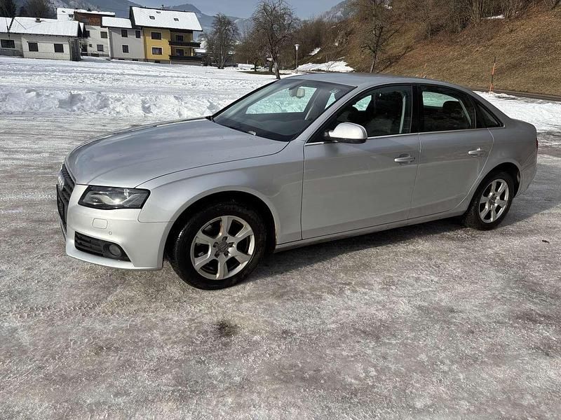 Gebraucht Audi A4 143 PS (105 kW) 2009 Silber Limousine