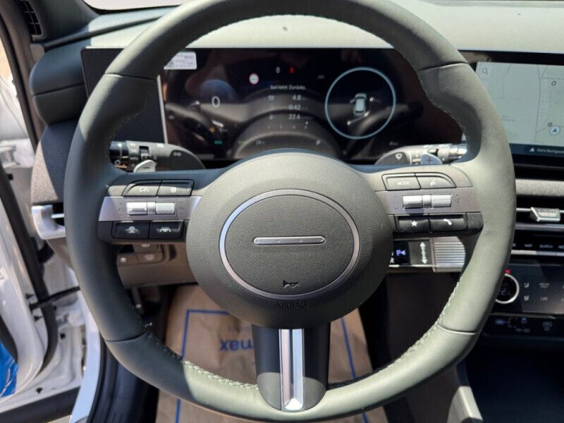 Neu Hyundai Tucson 160 PS (117 kW) 2025 Serenity white / schwarz SUV