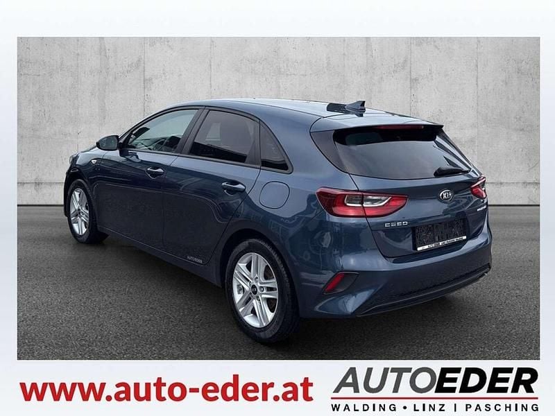 Gebraucht Kia Ceed 101 PS (74 kW) 2019 Blau Kleinwagen