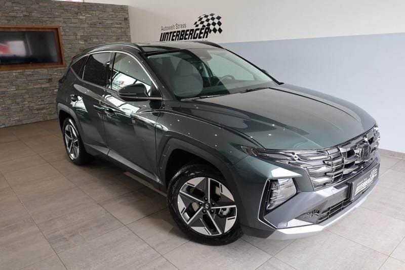 Gebraucht Hyundai Tucson GO! 159 PS (116 kW) 2025 Cypress green SUV