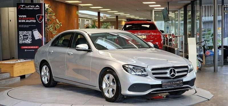 Gebraucht Mercedes E220 Avantgarde 194 PS (142 kW) 2017 Grau Limousine