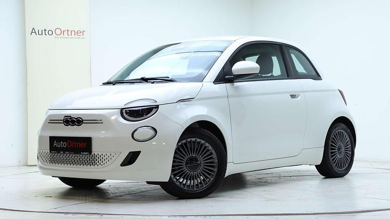 Weiß Gebraucht 2022 Fiat 500e Icon Limousine | € 17.490 (Guter Preis) - Bild 1/4