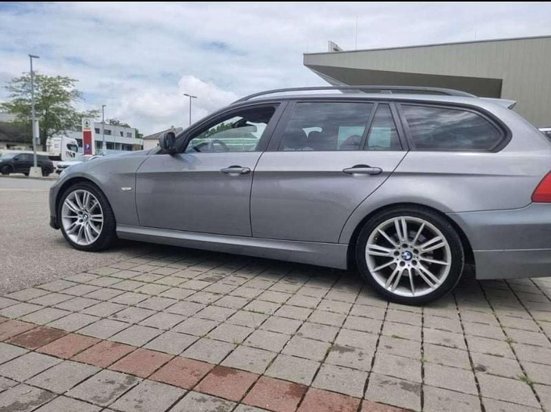 Gebraucht BMW 318 143 PS (105 kW) 2009 Kombi