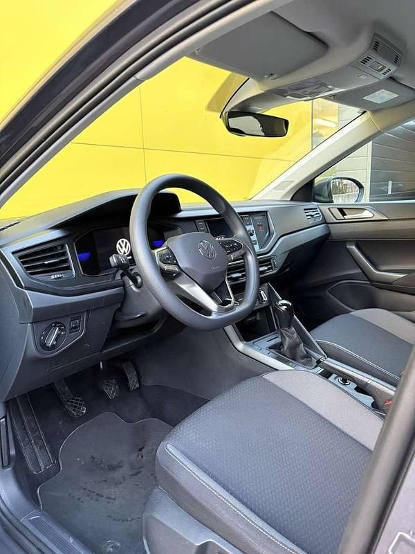 Gebraucht VW Taigo 95 PS (69 kW) 2024 Grau SUV