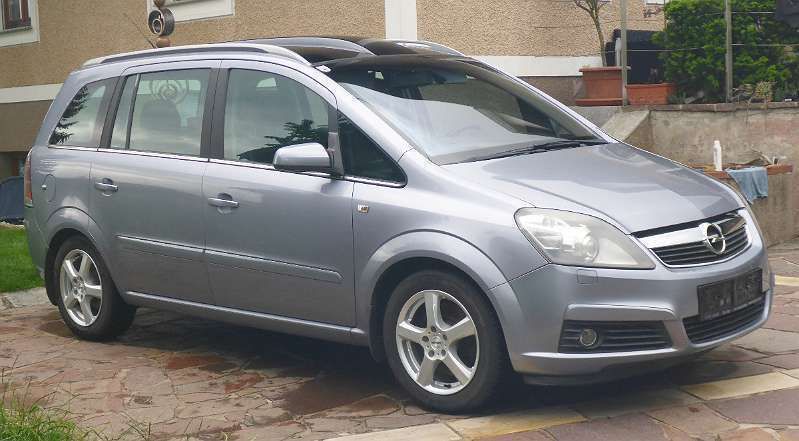 Opel zafira cosmo
