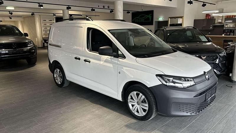 Gebraucht VW Caddy Basis 122 PS (89 kW) 2021 Weiß Van / Kleinbus