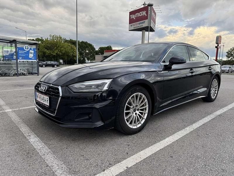 Schwarz Gebraucht 2021 Audi A5 Sportback Kleinwagen | € 25.600 (Fairer Preis) - Bild 1/4