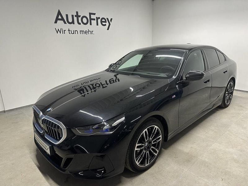 Saphirschwarz Gebraucht 2025 BMW 540 M Sport | € 69.890 (Superpreis) - Bild 1/1