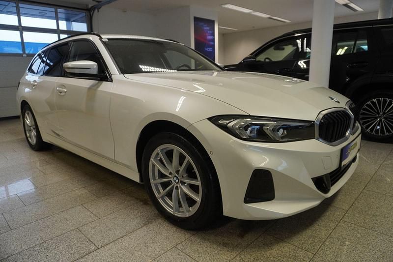 Gebraucht BMW 320 190 PS (139 kW) 2023 Weiss Kombi