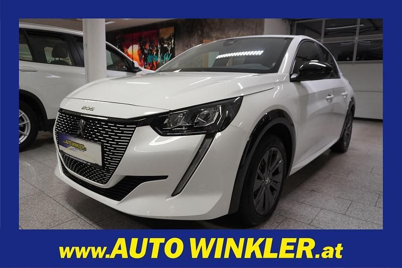 Weiß Gebraucht 2022 Peugeot 208 Kleinwagen | € 12.990 (Superpreis) - Bild 1/4