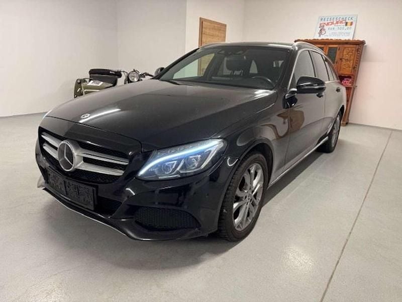 Schwarz Gebraucht 2017 Mercedes C250 Kombi | € 17.300 (Fairer Preis) - Bild 1/4
