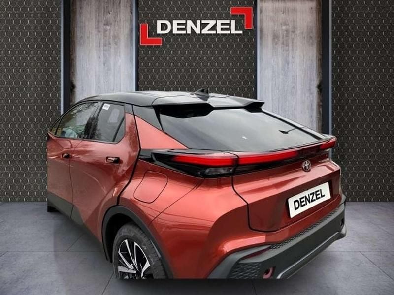 Neu Toyota C-HR Active 98 PS (72 kW) 2025 Rot SUV