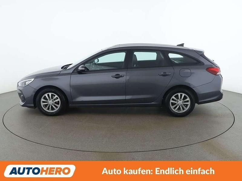 Gebraucht Hyundai i30 116 PS (85 kW) 2018 Grau Kombi